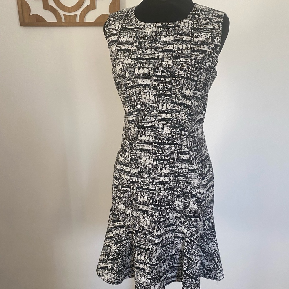 Diane Von Furstenberg dress size 6